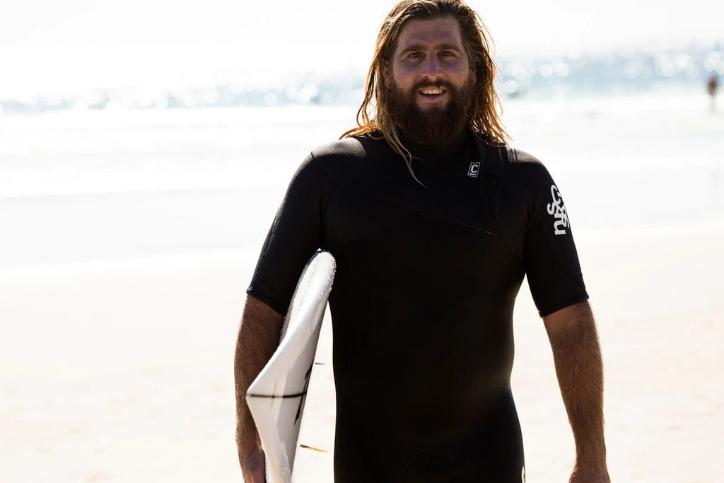 Wade Carmichael re-signs!